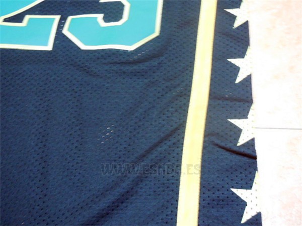 Camiseta St. Vincent-St. Mary LeBron James #23 Azul
